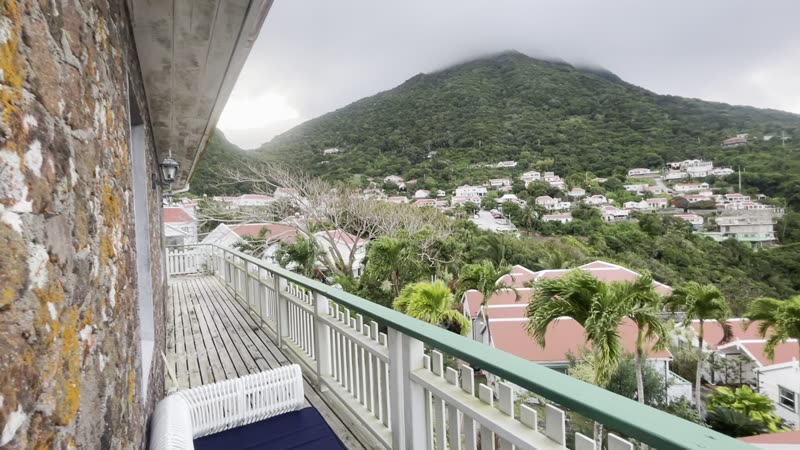 Vacation in Saba - 5 nights at Pipe Dreams Cottage